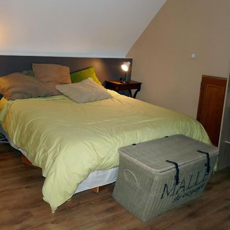 Le Clos Bener Yvre-l'Eveque Екстер'єр фото