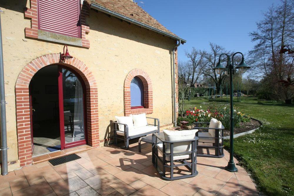 Le Clos Bener Yvre-l'Eveque Екстер'єр фото