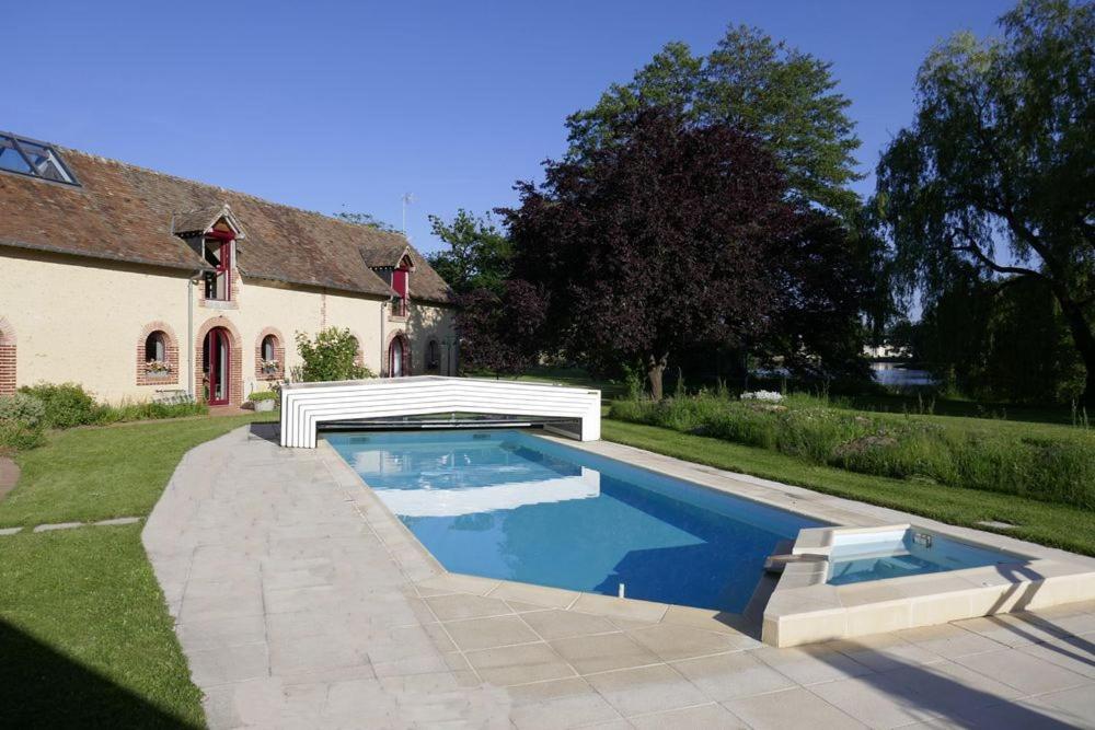 Le Clos Bener Yvre-l'Eveque Екстер'єр фото