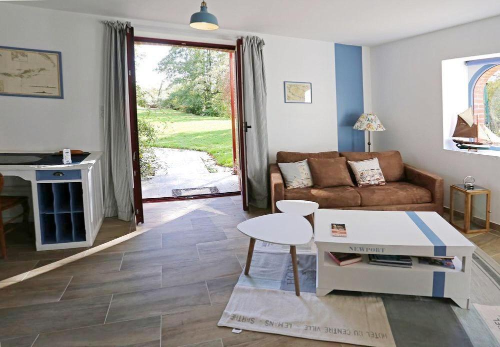Le Clos Bener Yvre-l'Eveque Екстер'єр фото