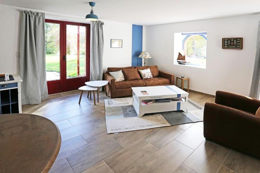 Le Clos Bener Yvre-l'Eveque Екстер'єр фото