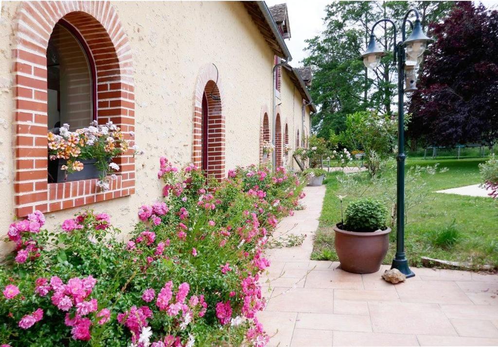 Le Clos Bener Yvre-l'Eveque Екстер'єр фото