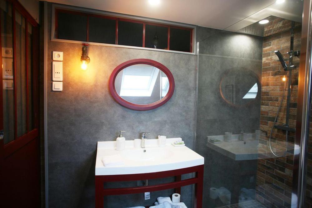 Le Clos Bener Yvre-l'Eveque Екстер'єр фото