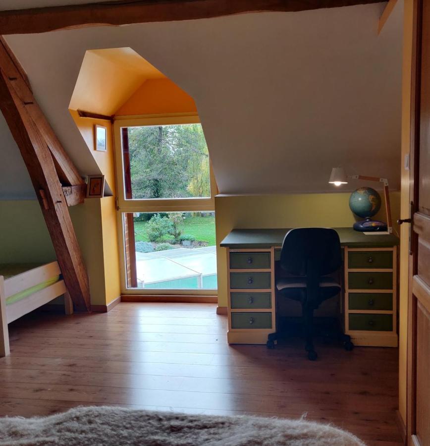 Le Clos Bener Yvre-l'Eveque Екстер'єр фото